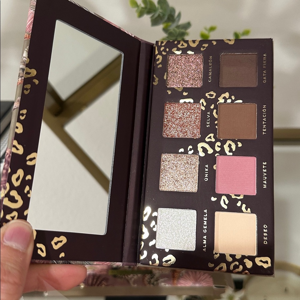 Alamar DesNUDEas Exotica Eyeshadow Palette - Bold Neutrals - Picture 8 of 9
